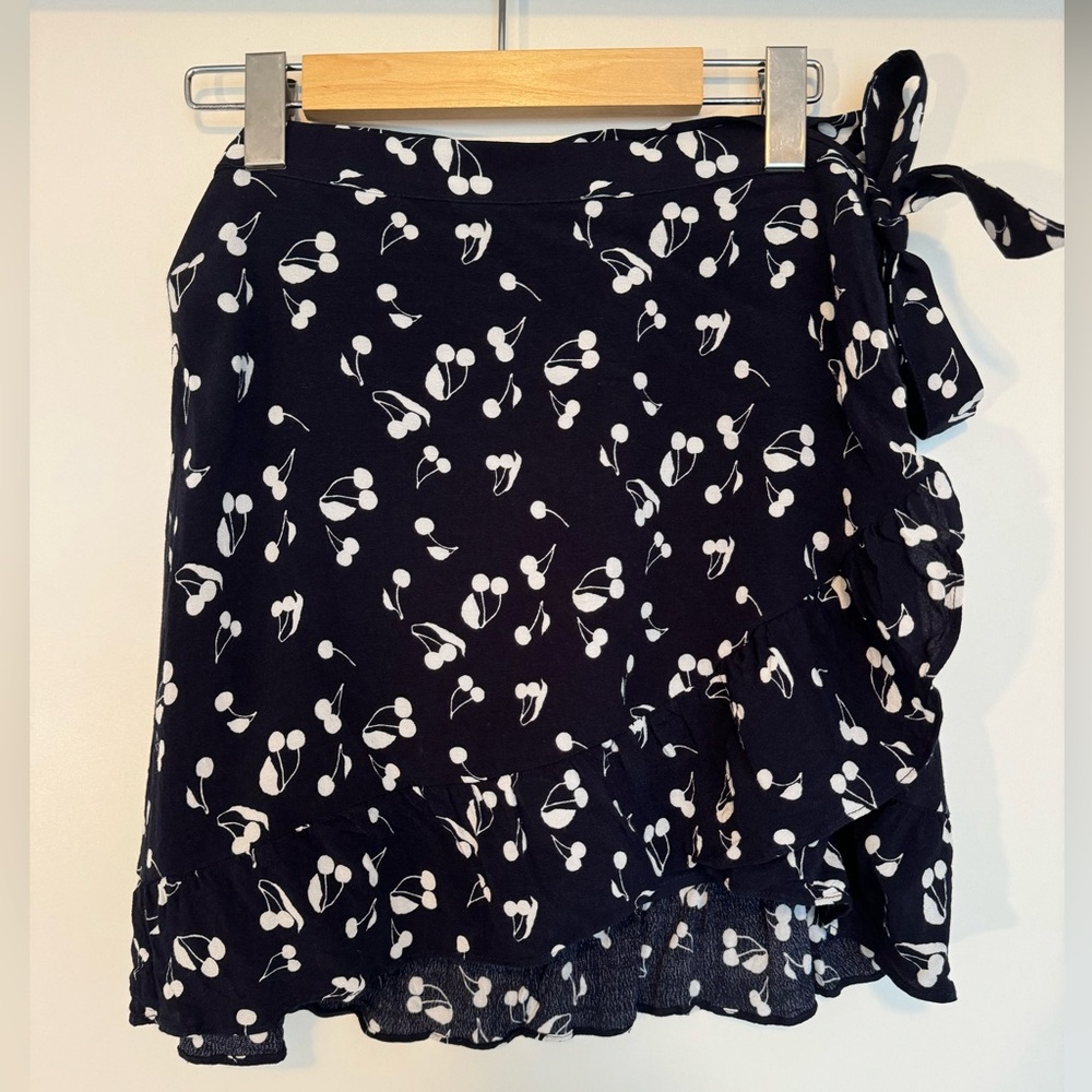 Aritzia/Sunday Best wrap mini skirt